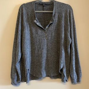 Talulah grey heathered Henley split hem button up bust size large